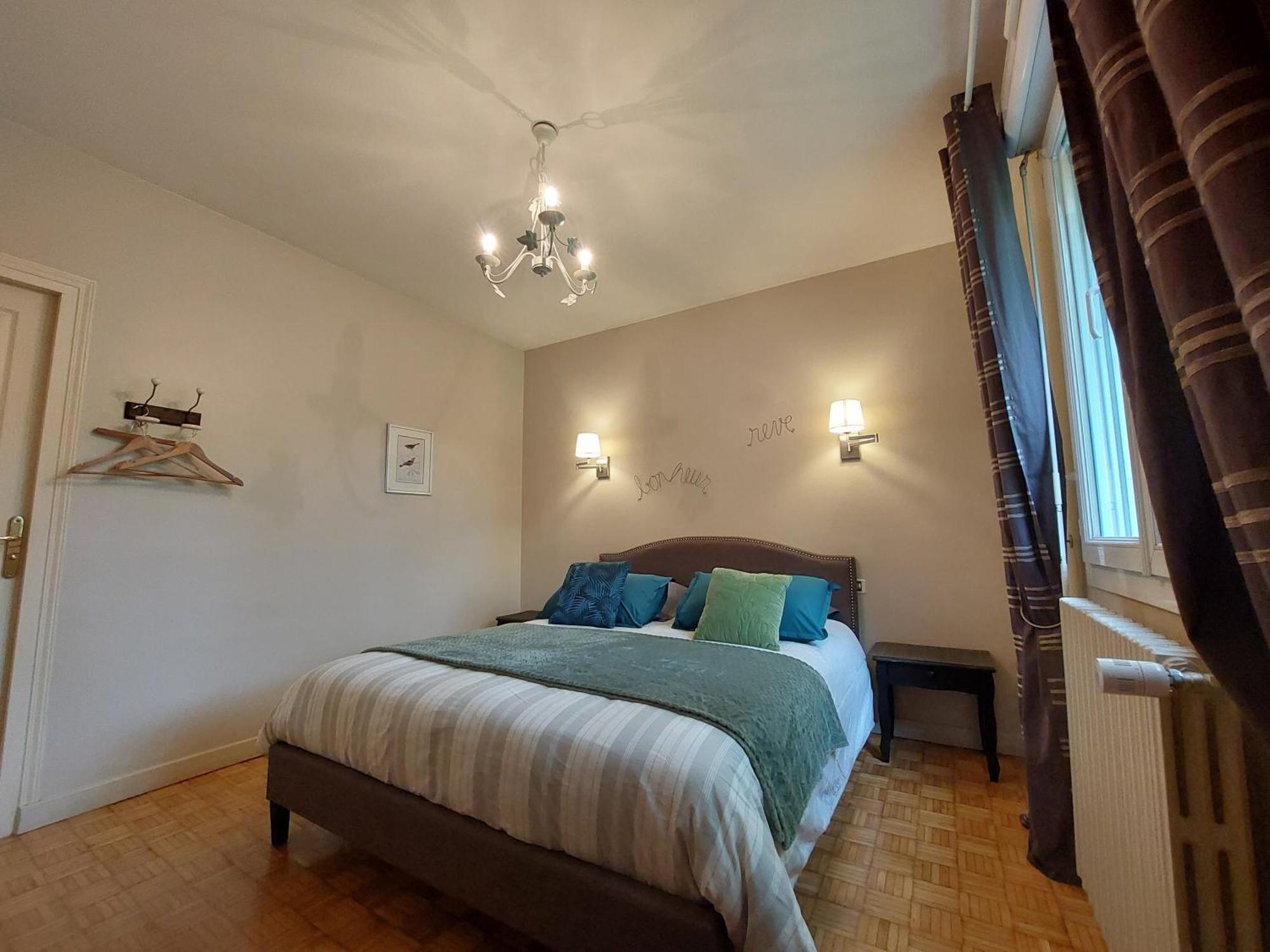 La Maison De Marie, Au Coeur De La Campagne Avec Table D'Hotes Sur Reservation Kérien Exterior foto